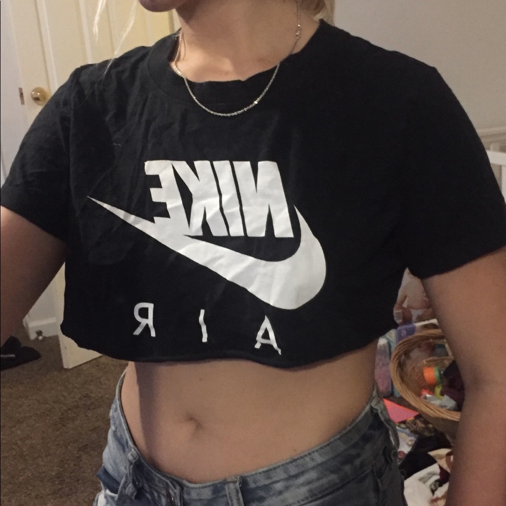 Nike crop